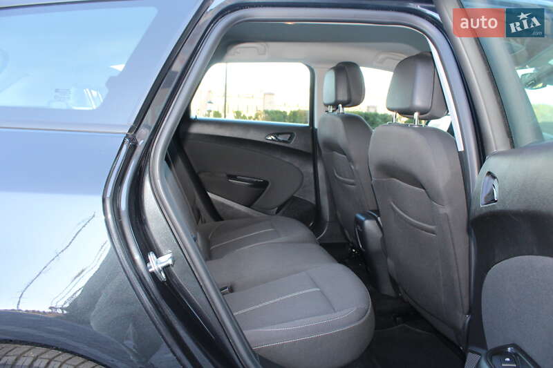 Універсал Opel Astra 2015 в Трускавці фото 87 Універсал Opel Astra 2015 в Трускавці