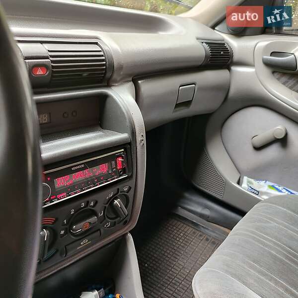 Хетчбек Opel Astra 1995 в Корсунь-Шевченківському