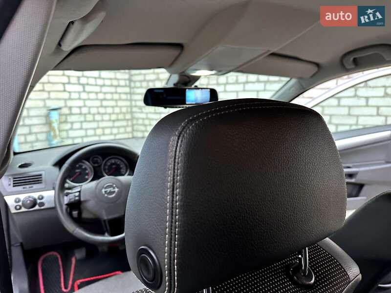 Универсал Opel Astra 2009 в Николаеве