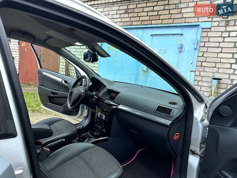 Универсал Opel Astra 2009 в Николаеве