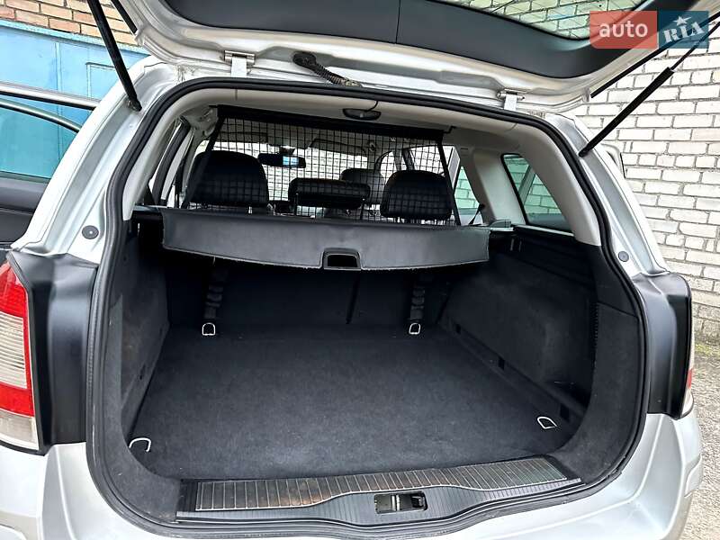 Универсал Opel Astra 2009 в Николаеве