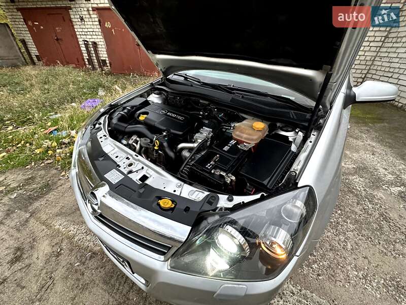 Универсал Opel Astra 2009 в Николаеве