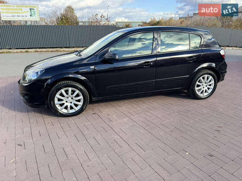 Хэтчбек Opel Astra 2005 в Ровно фото 3 Хэтчбек Opel Astra 2005 в Ровно