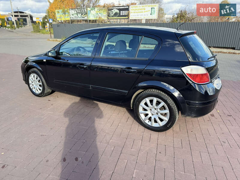 Хэтчбек Opel Astra 2005 в Ровно фото 4 Хэтчбек Opel Astra 2005 в Ровно