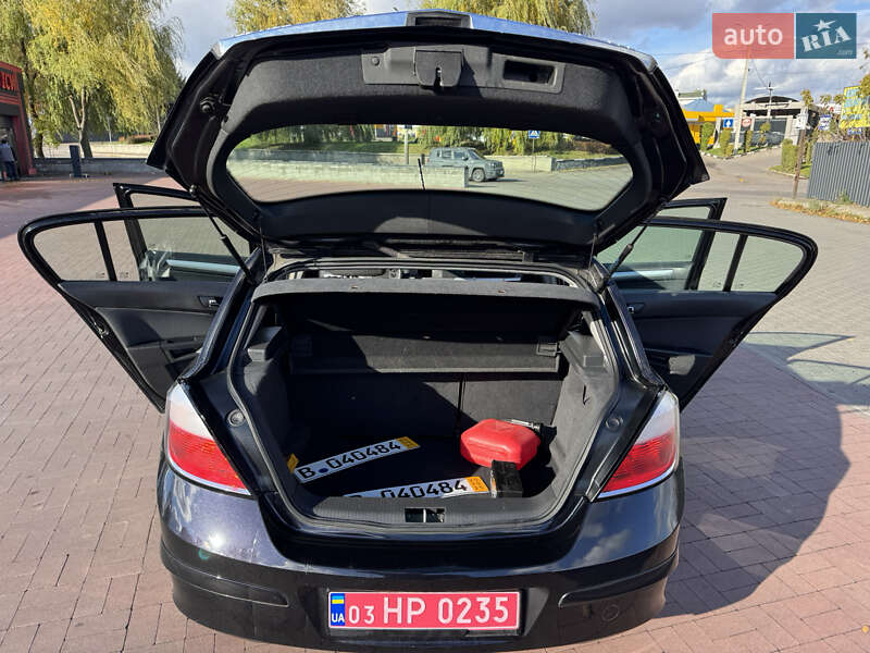 Хэтчбек Opel Astra 2005 в Ровно фото 19 Хэтчбек Opel Astra 2005 в Ровно