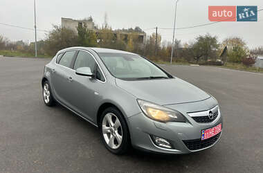 Хэтчбек Opel Astra 2010 в Житомире