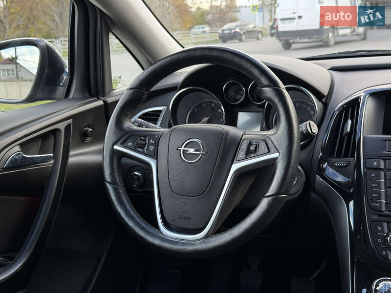 Универсал Opel Astra 2016 в Тернополе