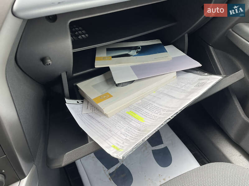 Хэтчбек Opel Astra 2006 в Городке