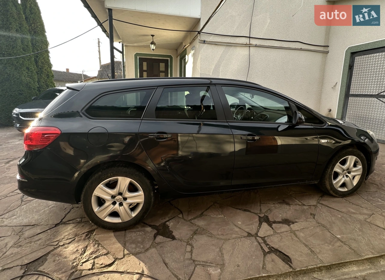 2011 Opel Astra - мініатюра 28