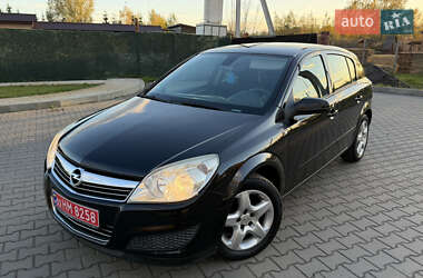 Універсал Opel Astra 2008 в Луцьку