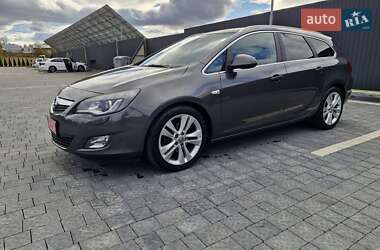 Универсал Opel Astra 2010 в 