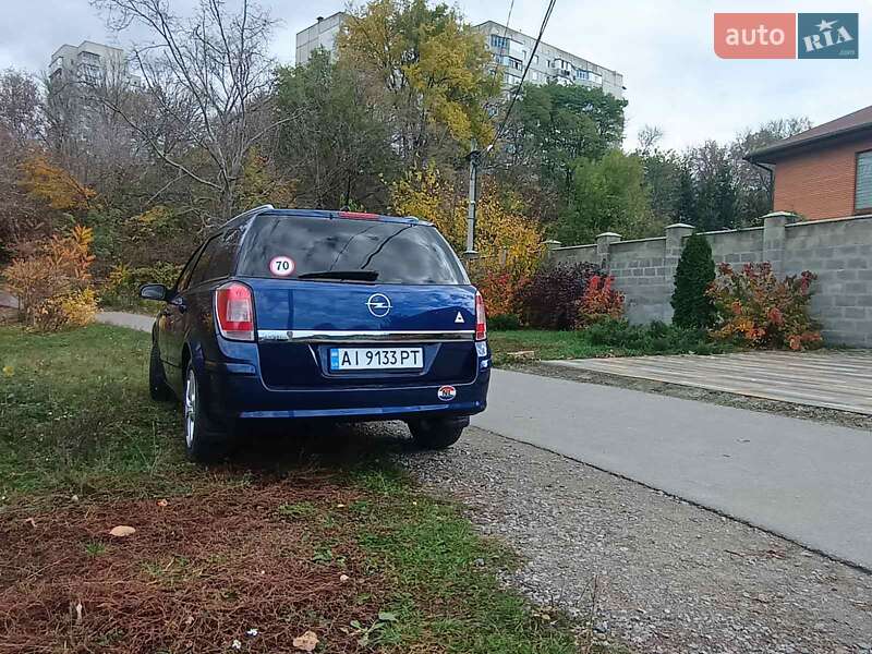 Универсал Opel Astra 2008 в Белой Церкви