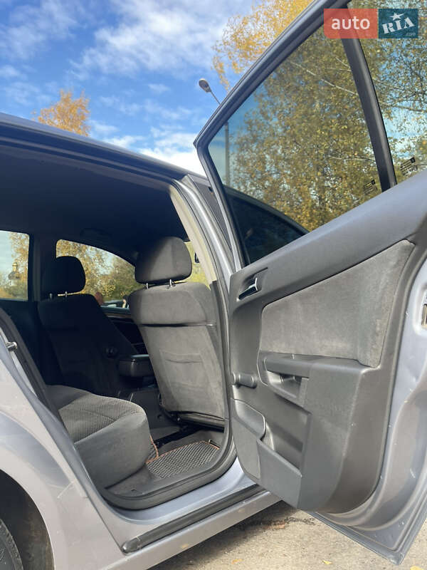 Хетчбек Opel Astra 2004 в Рівному фото 18 Хетчбек Opel Astra 2004 в Рівному