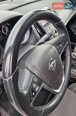 Универсал Opel Astra 2010 в 