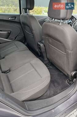 Универсал Opel Astra 2010 в 