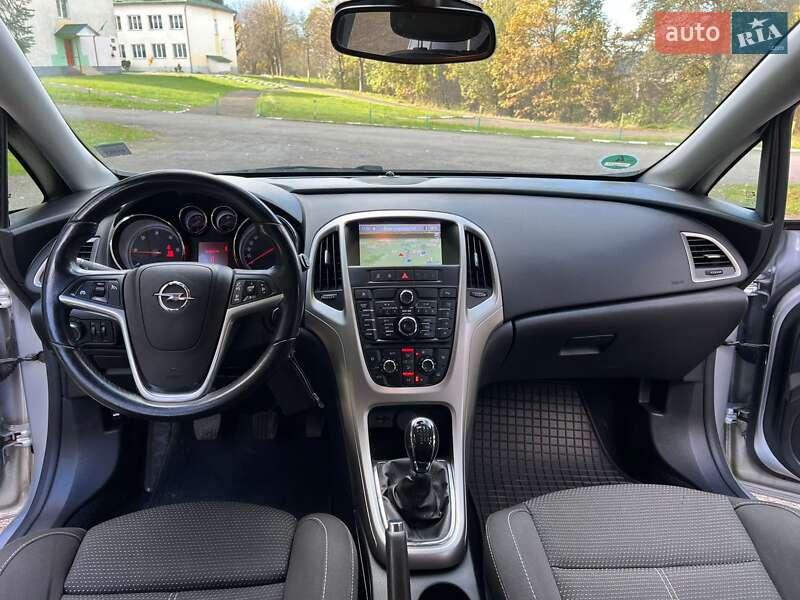 Универсал Opel Astra 2011 в Стрые фото 13 Универсал Opel Astra 2011 в Стрые