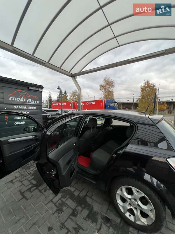 Хетчбек Opel Astra 2006 в Рівному фото 3 Хетчбек Opel Astra 2006 в Рівному