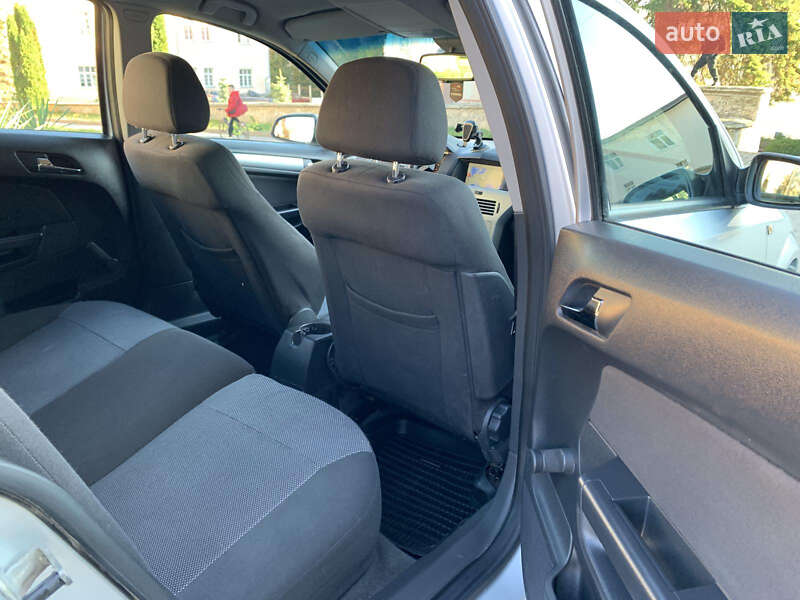 Універсал Opel Astra 2009 в Хмельницькому фото 24 Універсал Opel Astra 2009 в Хмельницькому