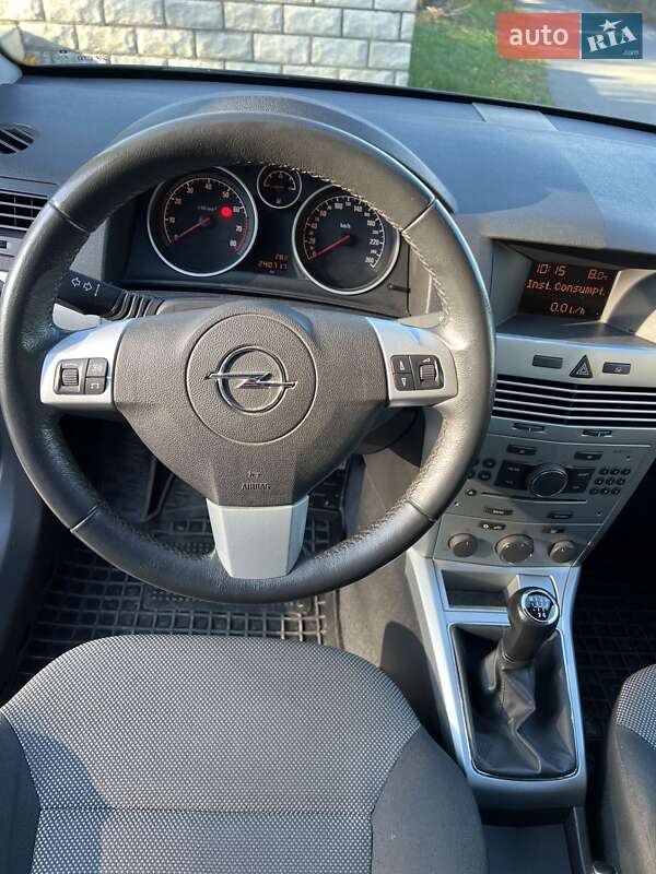 Универсал Opel Astra 2009 в Жмеринке