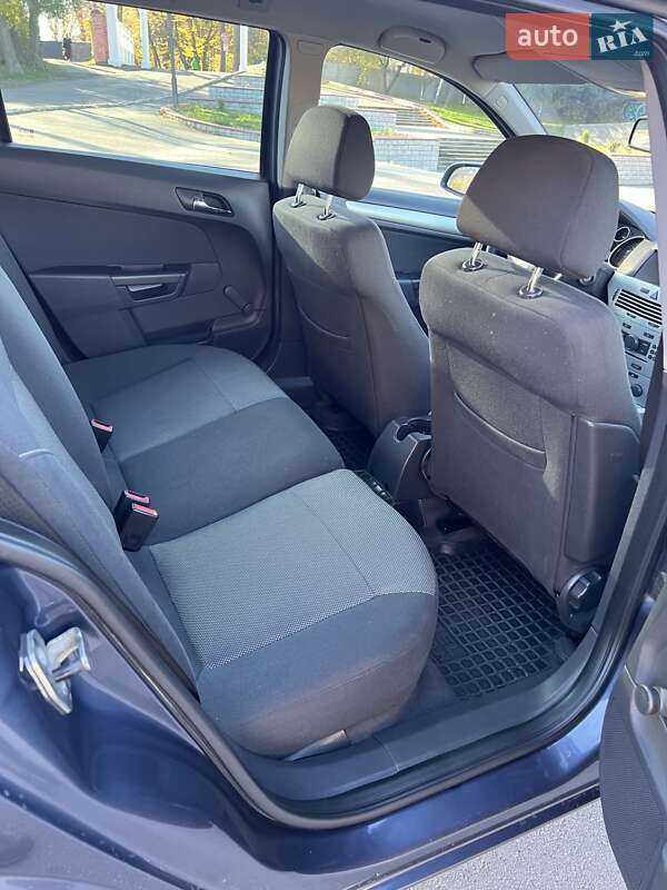 Универсал Opel Astra 2009 в Жмеринке