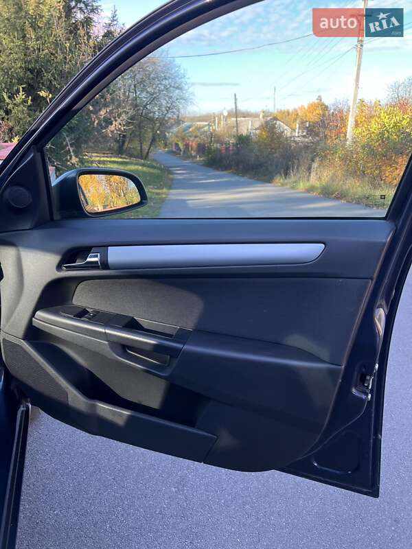 Универсал Opel Astra 2009 в Жмеринке