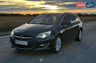 Універсал Opel Astra 2013 в Житомирі