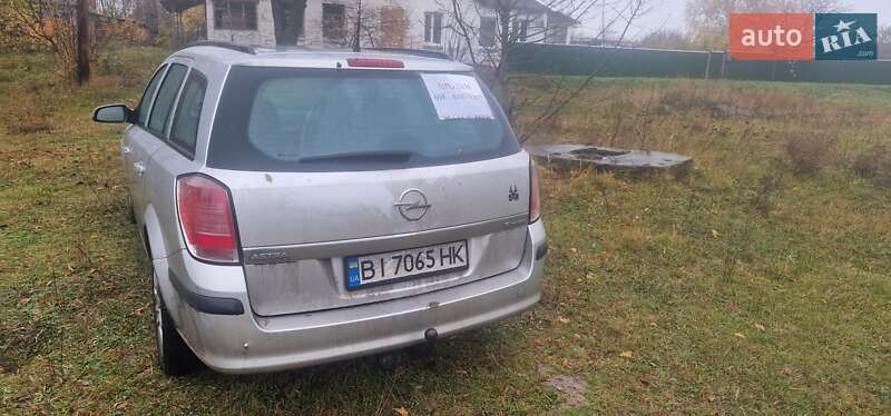 Универсал Opel Astra 2005 в Оболони