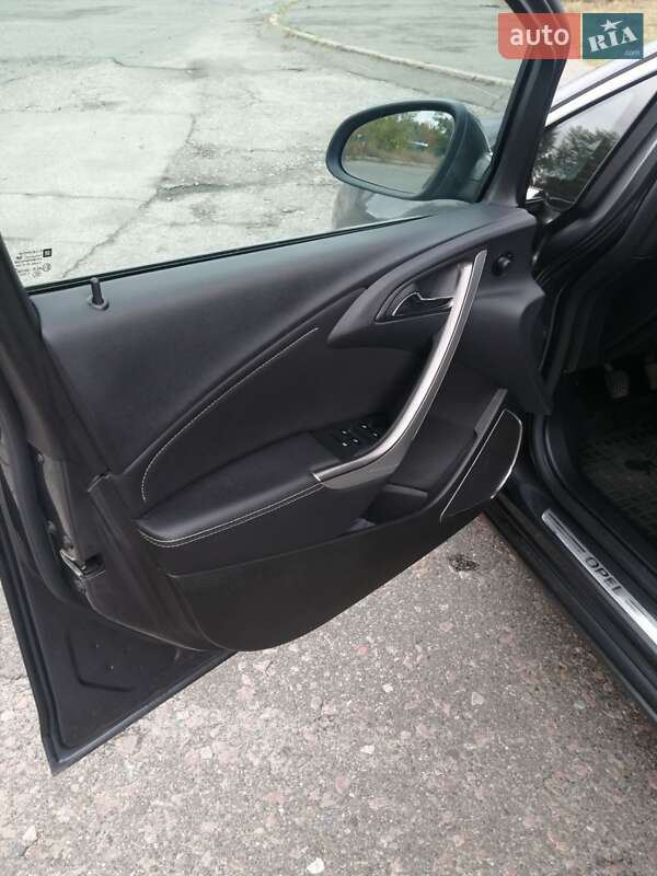 Универсал Opel Astra 2011 в Киеве фото 9 Универсал Opel Astra 2011 в Киеве