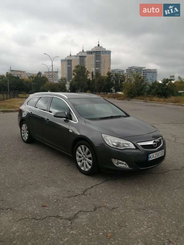 Универсал Opel Astra 2011 в Киеве фото 6 Универсал Opel Astra 2011 в Киеве