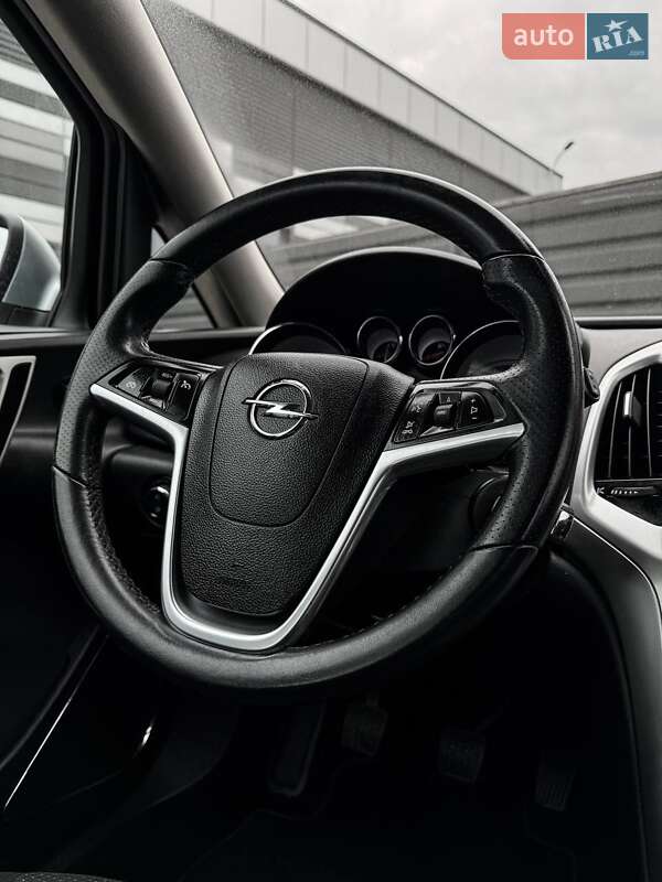 Хэтчбек Opel Astra 2010 в Черкассах