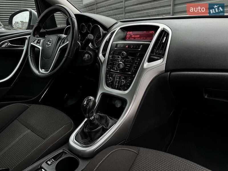 Хэтчбек Opel Astra 2010 в Черкассах