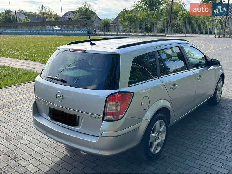 Универсал Opel Astra 2010 в Вишневце фото 10 Универсал Opel Astra 2010 в Вишневце