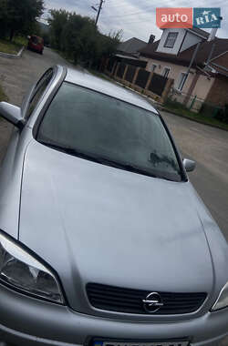 Седан Opel Astra 2003 в Хмельницькому