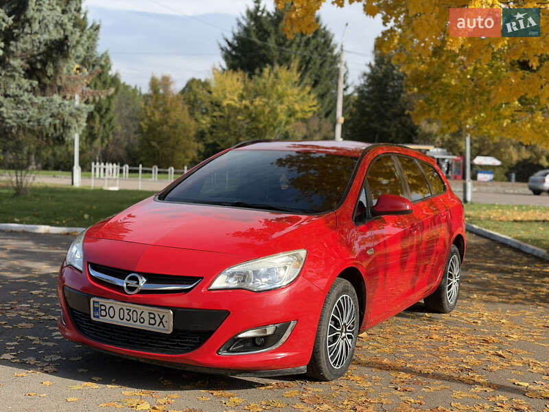 Универсал Opel Astra 2013 в Ровно фото 7 Универсал Opel Astra 2013 в Ровно