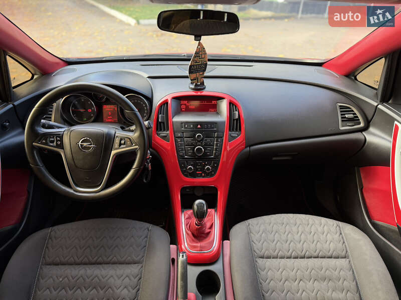 Универсал Opel Astra 2013 в Ровно фото 50 Универсал Opel Astra 2013 в Ровно