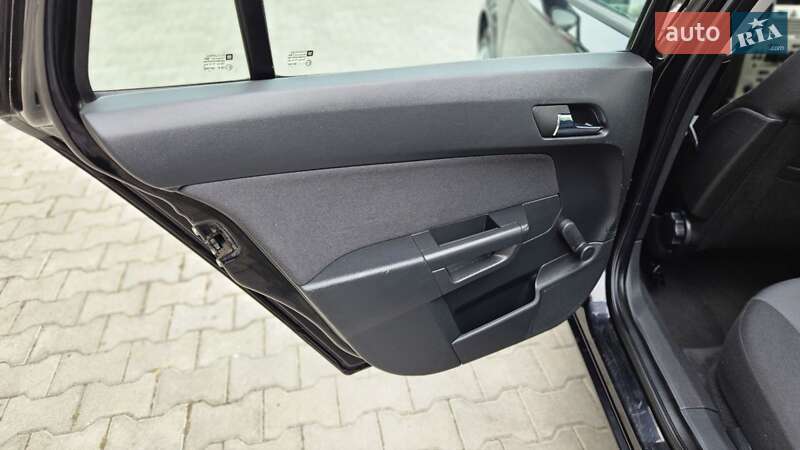 Універсал Opel Astra 2008 в Вінниці