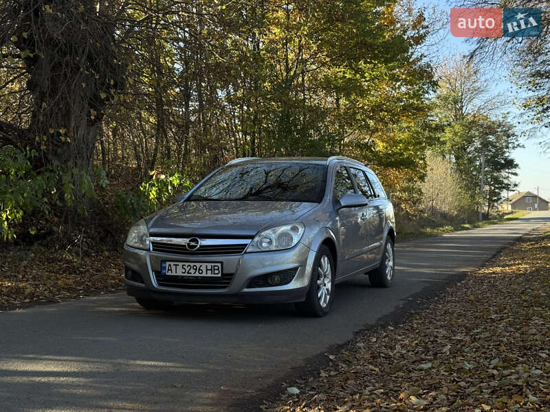 Универсал Opel Astra 2007 в Ивано-Франковске