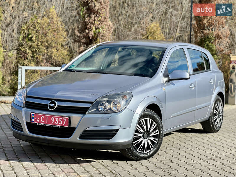 Хэтчбек Opel Astra 2005 в Ивано-Франковске фото 2 Хэтчбек Opel Astra 2005 в Ивано-Франковске