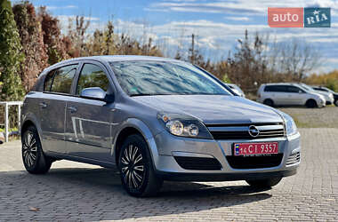 Хэтчбек Opel Astra 2005 в Ивано-Франковске