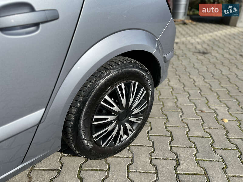 Хэтчбек Opel Astra 2005 в Ивано-Франковске фото 23 Хэтчбек Opel Astra 2005 в Ивано-Франковске