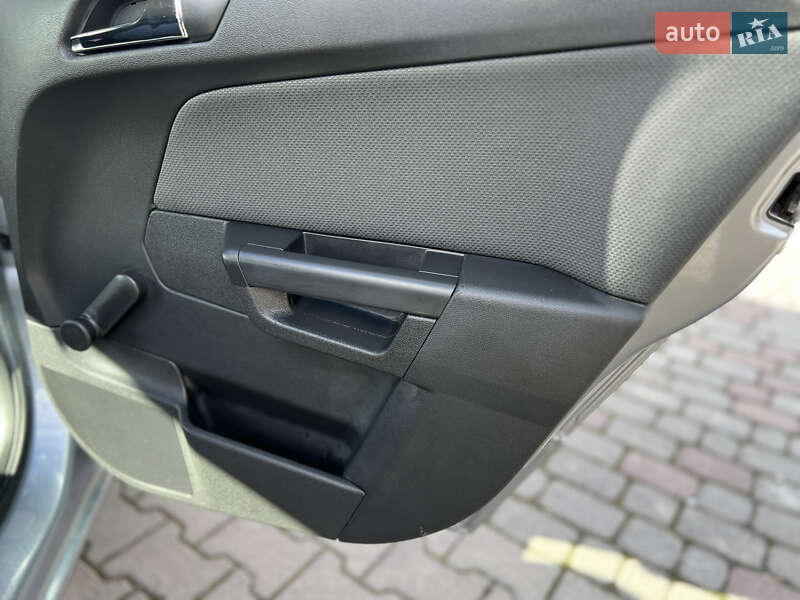 Хэтчбек Opel Astra 2005 в Ивано-Франковске фото 65 Хэтчбек Opel Astra 2005 в Ивано-Франковске