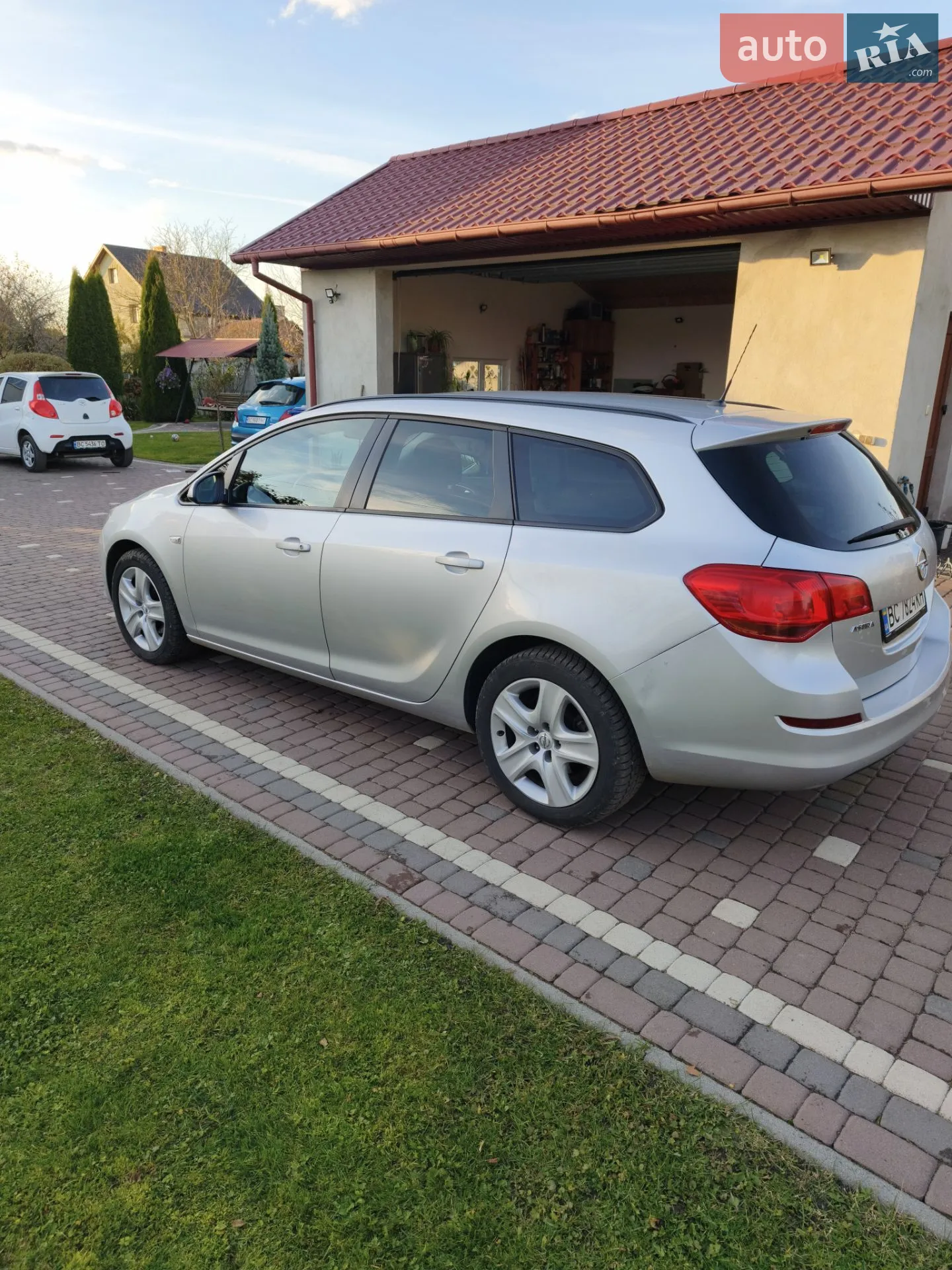 2011 Opel Astra - мініатюра 8