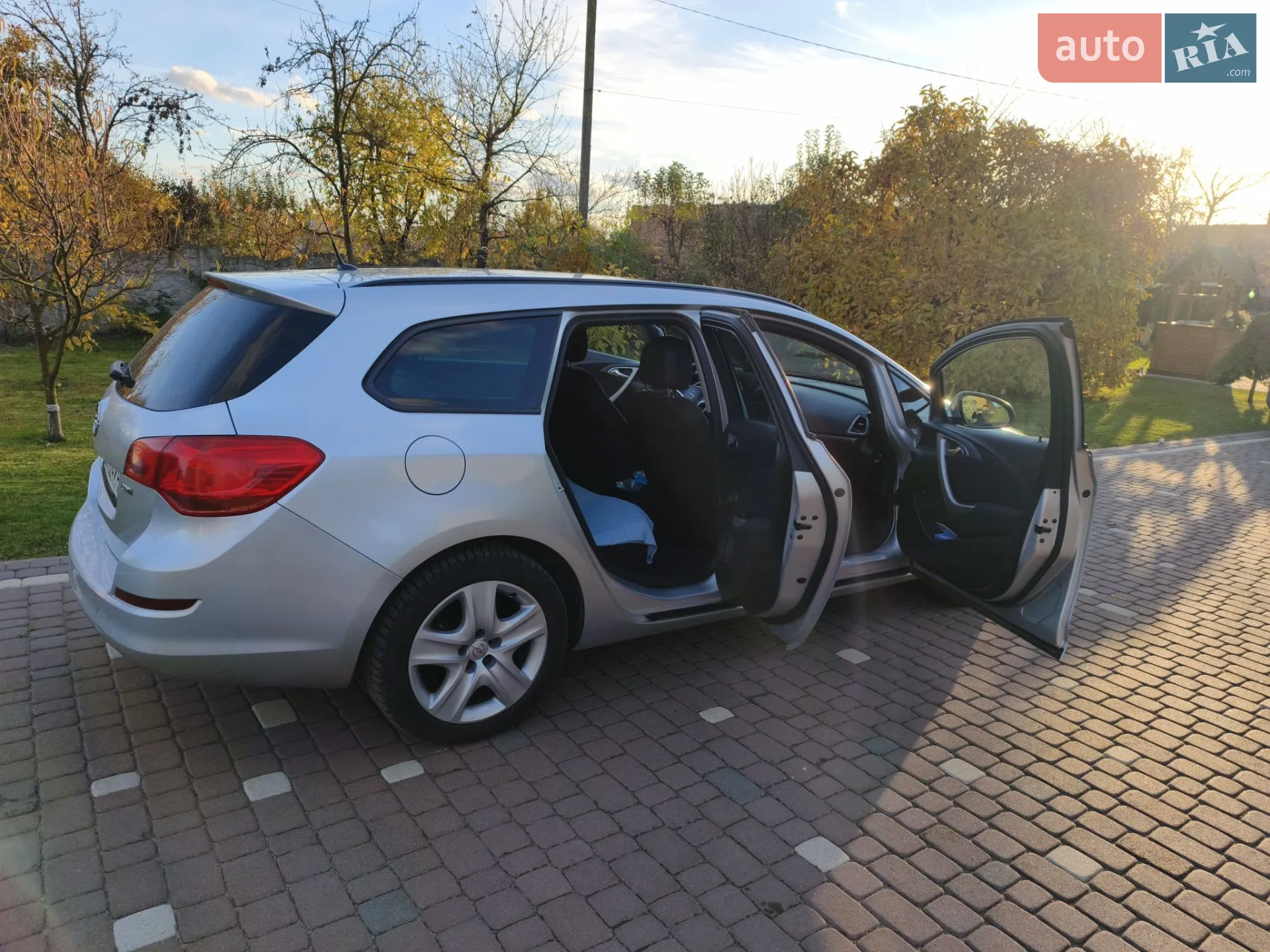 2011 Opel Astra - мініатюра 11