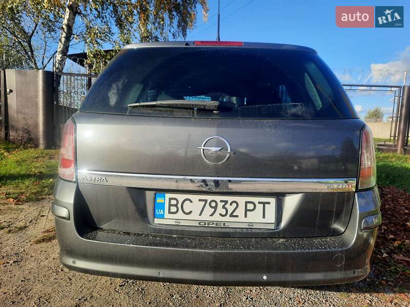 Универсал Opel Astra 2009 в Добротворе