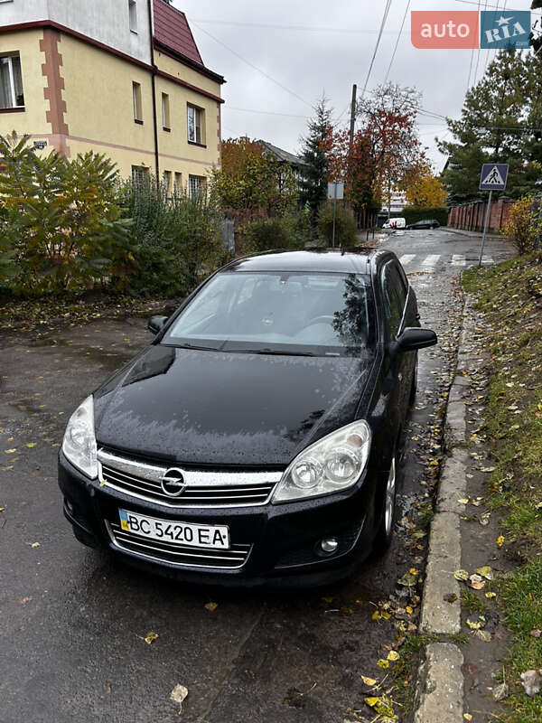 Универсал Opel Astra 2009 в Львове