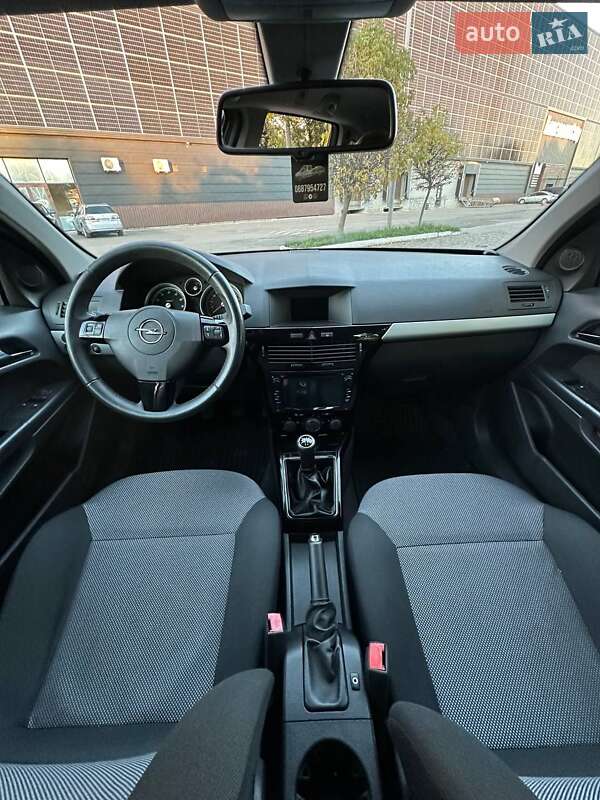 Універсал Opel Astra 2011 в Луцьку фото 15 Універсал Opel Astra 2011 в Луцьку