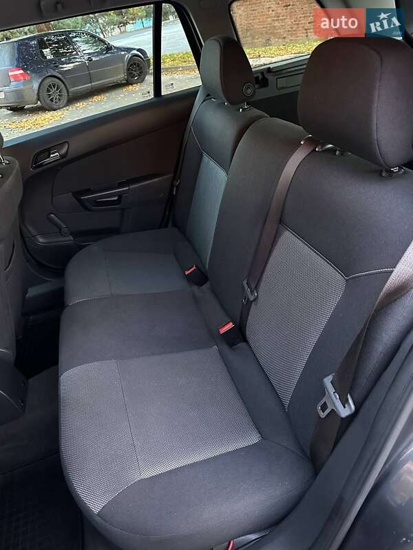 Універсал Opel Astra 2011 в Луцьку фото 46 Універсал Opel Astra 2011 в Луцьку