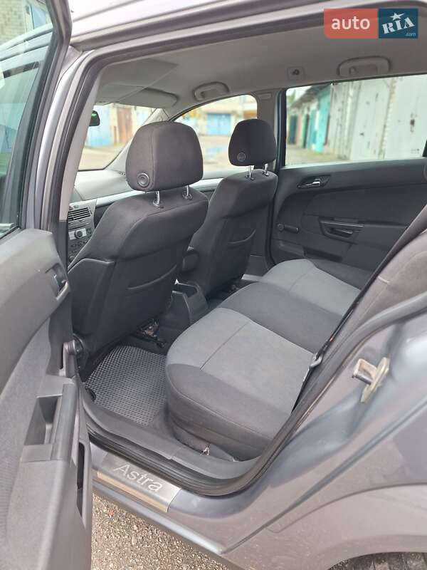 Универсал Opel Astra 2005 в Житомире фото 6 Универсал Opel Astra 2005 в Житомире