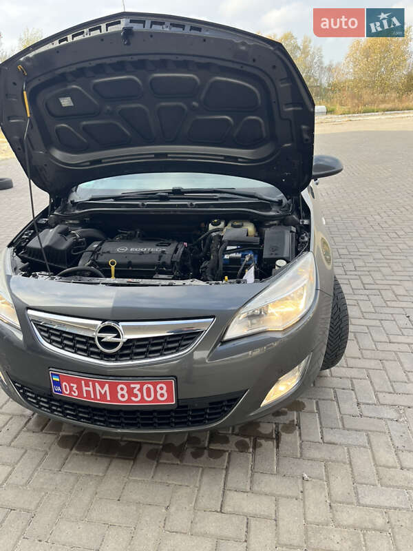 Универсал Opel Astra 2011 в Владимире фото 39 Универсал Opel Astra 2011 в Владимире