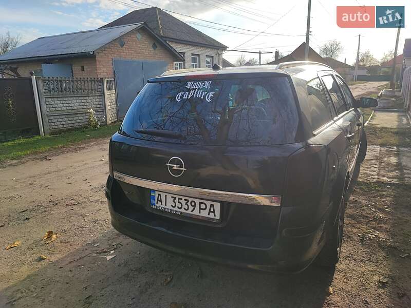 Універсал Opel Astra 2007 в Прилуках